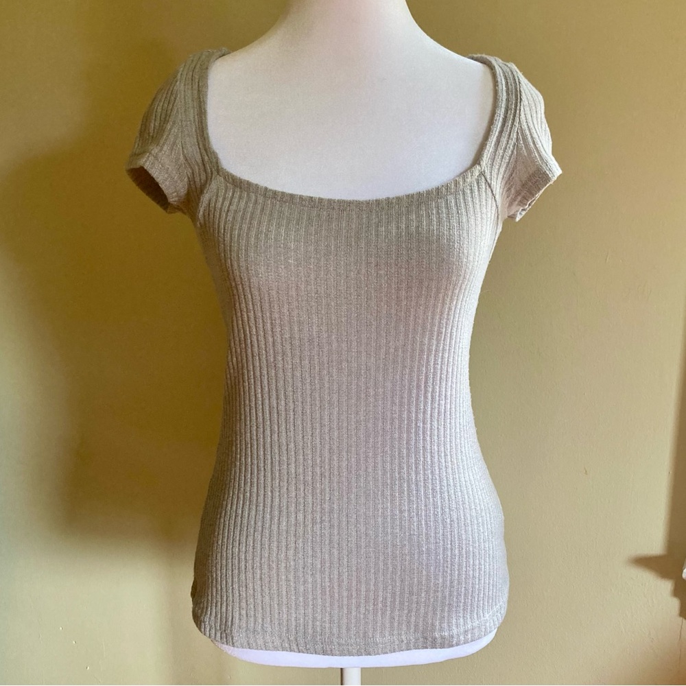 Gray Ribbed Scoopneck Shirt